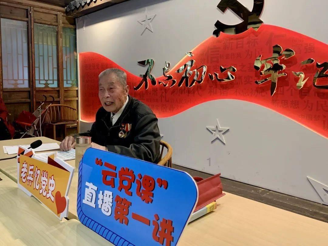 两会今日谈 | 构建“一体两核多点”新格局 川渝携手当好国家战略腹地建设“排头兵”